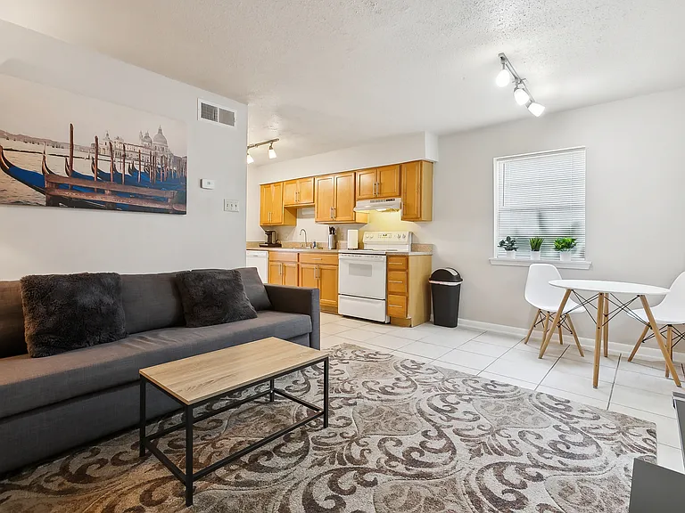 4308 Belvedere St #101 — Photo 7