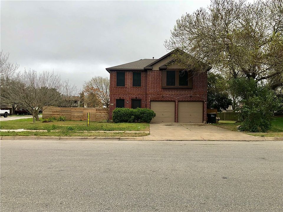 1st image of 13605 Cambourne Dr