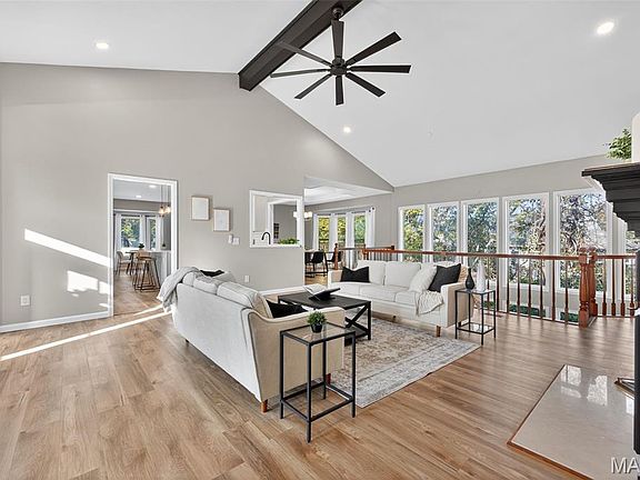 5th image of 320 Meadow Place Ct
