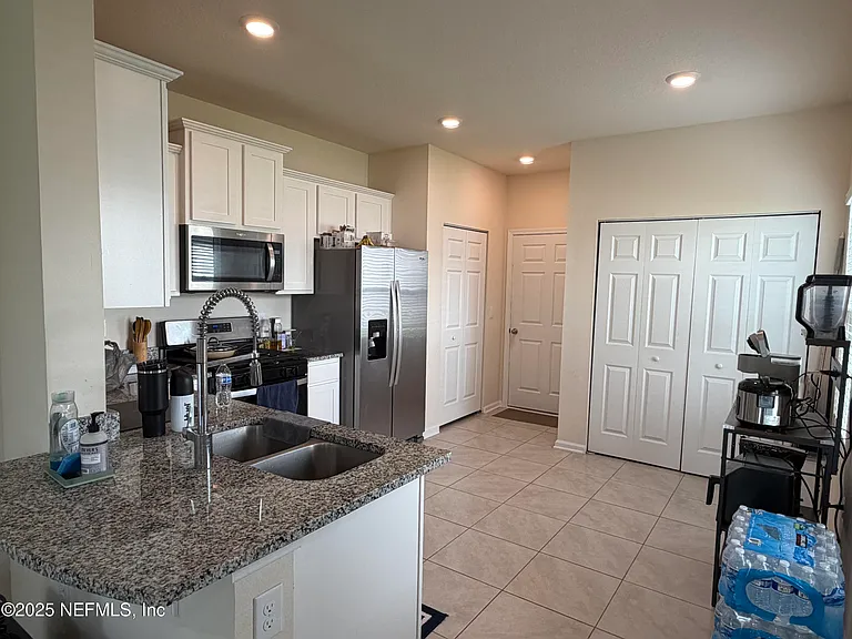 64 Java Ln — Photo 4