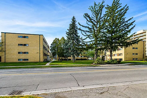 799 Robinson St #4 Photo 1