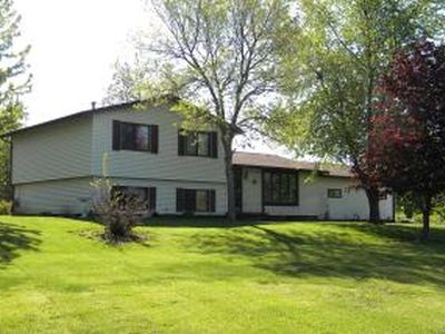 3721 Tipton Rd, Muscatine, IA, 52761