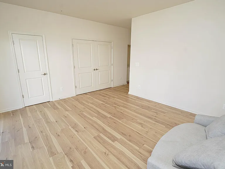 414 Waterfield Ct — Photo 61