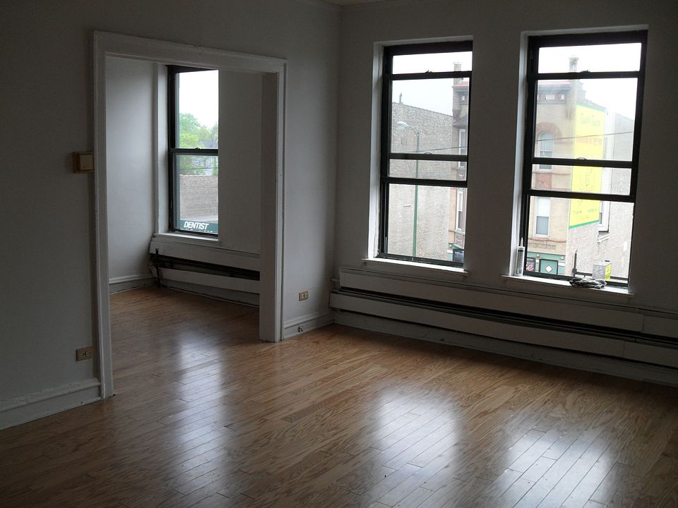 1st image of 1550 N Kedzie Ave