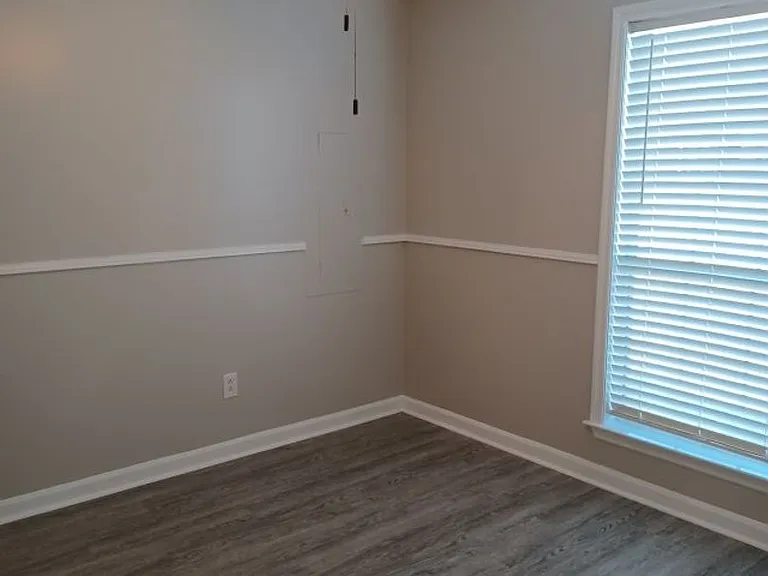 2860 Maple Cir — Photo 14