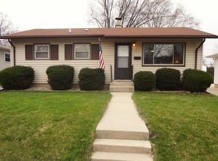 2143 S 99th St, West Allis, WI 53227