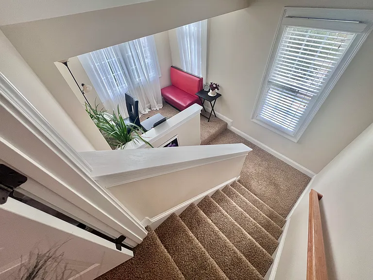 108 Louvale Dr — Photo 54