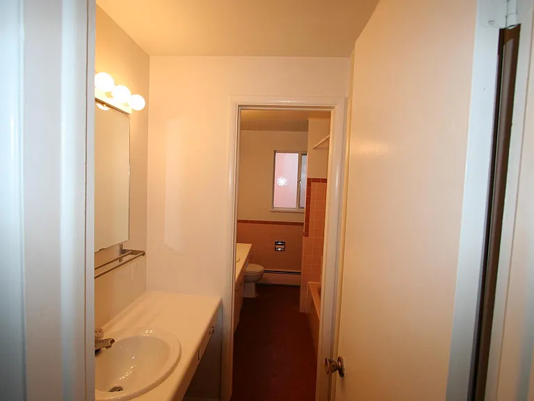 1057 N Marion St #2 — Photo 9