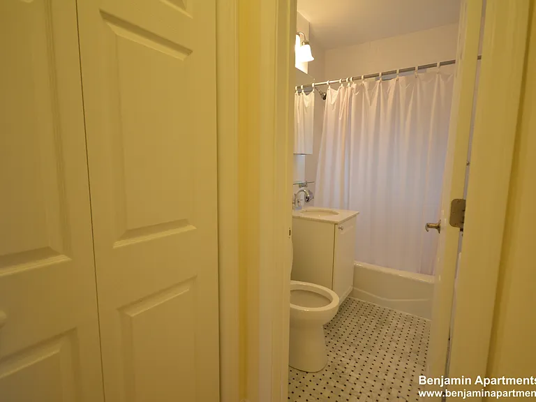 Alton Pl — Photo 15