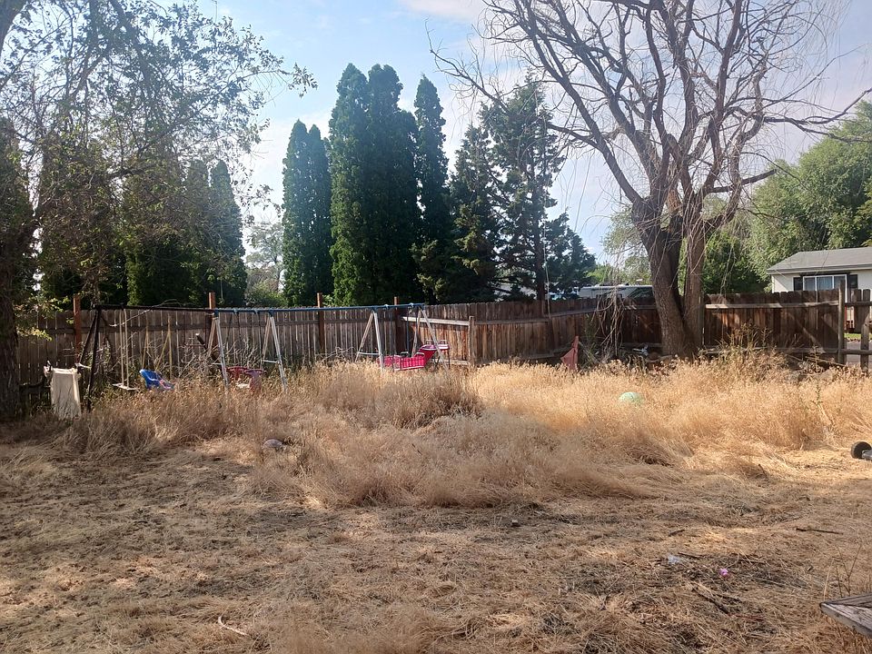2nd image of 2027 NW 35th St