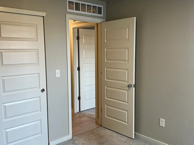 3313 Sandy Harbor Dr — Photo 8