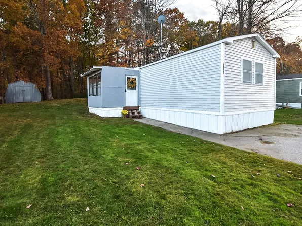 311 Sherwood Glen, Somersworth, NH 03878