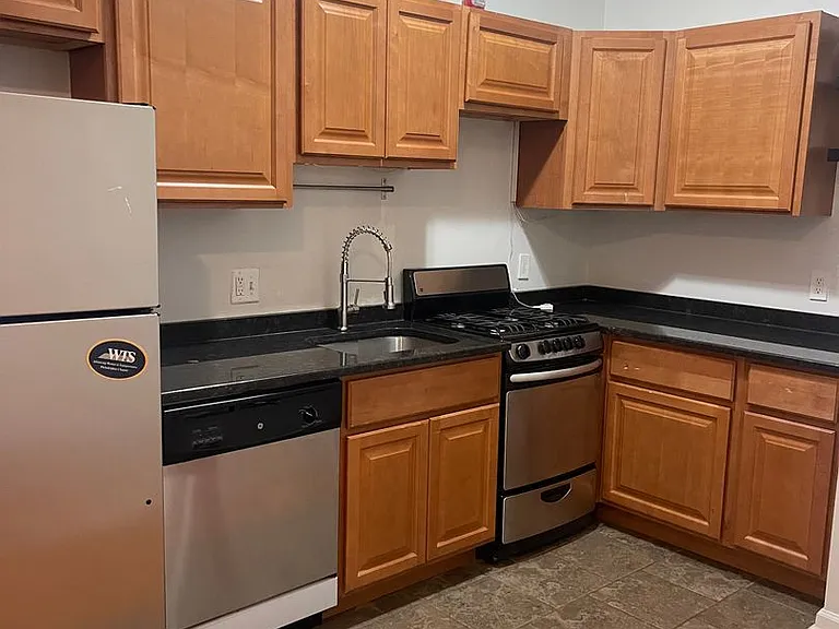 5031 Hazel Ave — Photo 11