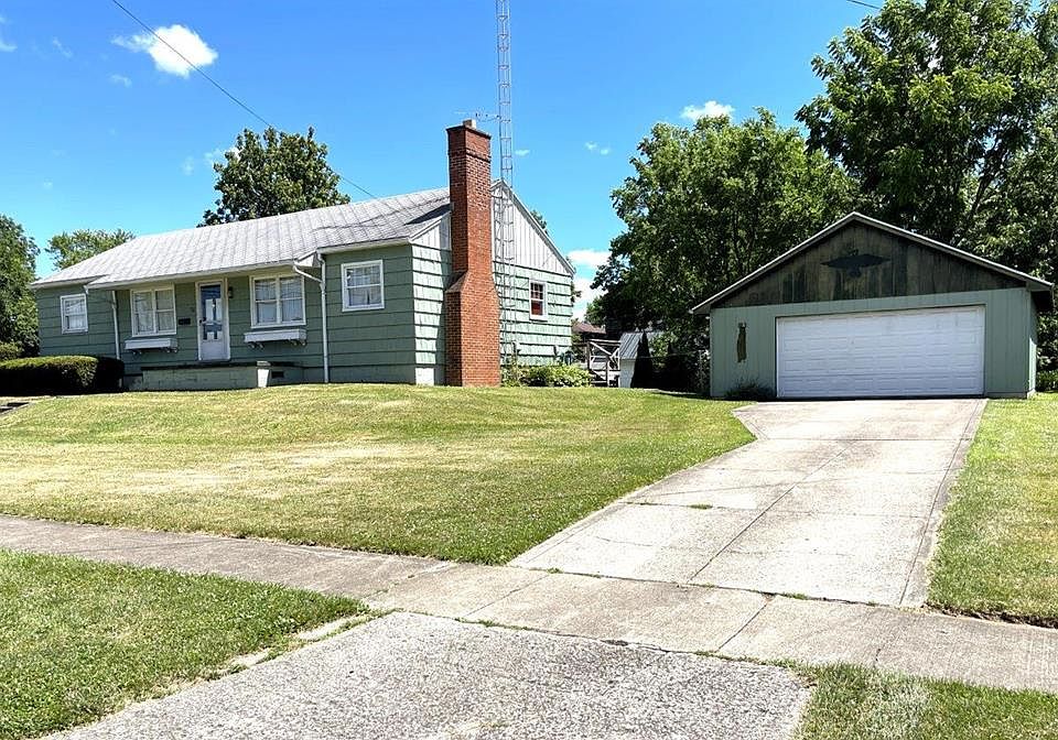 1st image of 76 Raymond Ave