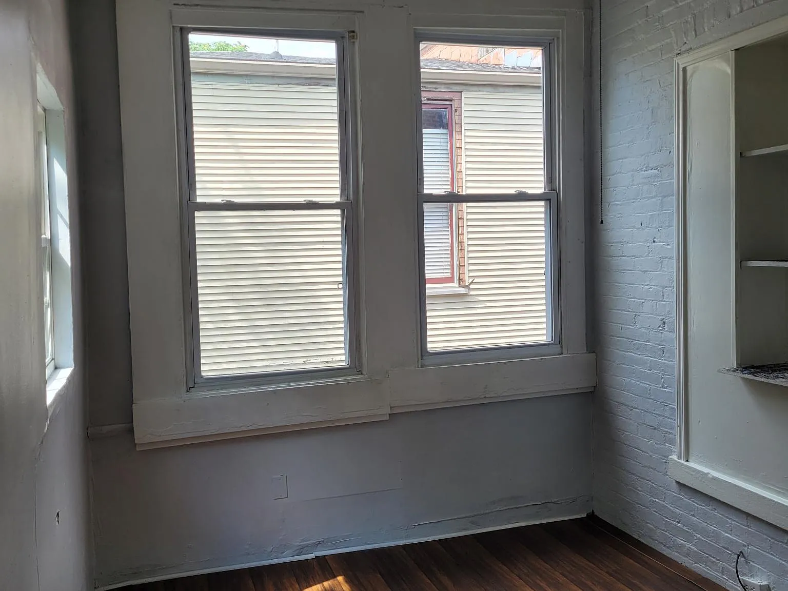 1 bed, 350 sqft, $700 — Photo 4