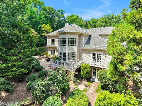 53516 Bickett, Chapel Hill, NC 27517