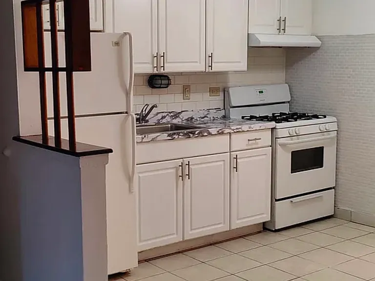 10466 Betty Ct #G — Photo 12
