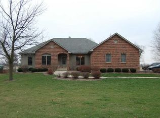 33668 Bucks Rd, Kirkland, IL 60146