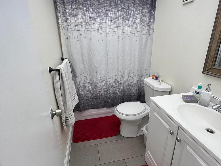 480 Executive Center Dr #2D — Photo 22