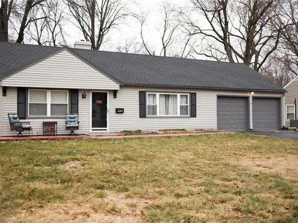 2224 W 78th St, Prairie Village, KS 66208