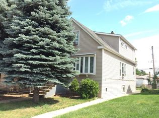 6323 W Addison St, Chicago, IL 60634