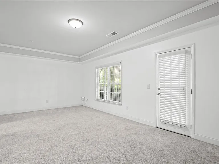 335 Rose Garden Ln — Photo 26