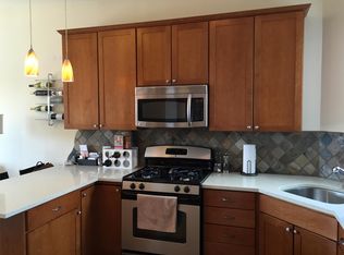 2407 N Clybourn Ave APT 4F, Chicago, IL 60614