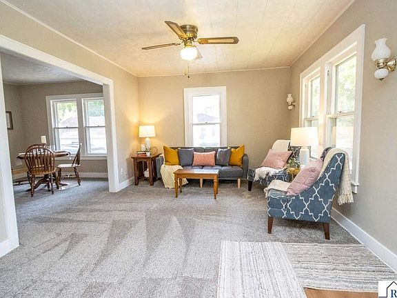 5th image of 303 Grove St SE