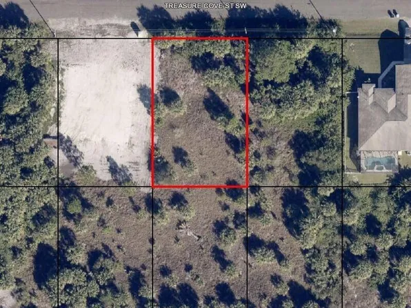 628 Treasure Cove St SW, Palm Bay, FL 32908