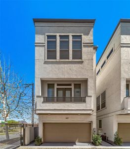 427 T C Jester Blvd, Houston, TX, 77007