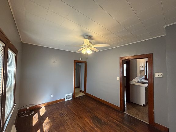 4th image of 7204 Lawn Ave