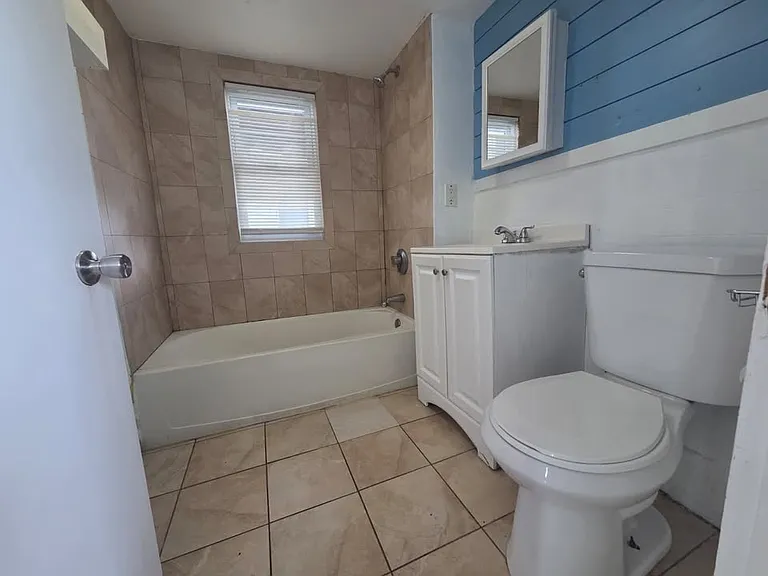 133 Chestnut St #6 — Photo 12