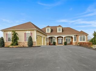 172 Gaul Rd, Sinking Spring, PA 19608