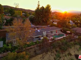 9715 Sombra Terrace St, Sunland, CA 91040