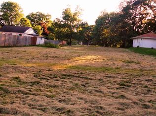 2033 Wilcox Rd, Rockford, IL 61108