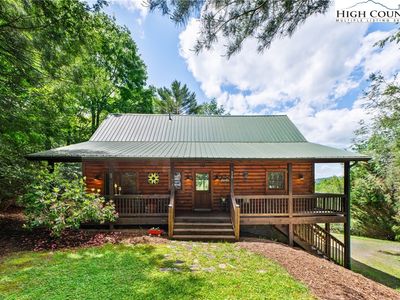 976 Twin Bridges Drive, Fleetwood, NC, 28626