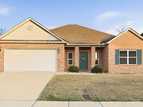 2nd image of 2050 Mary Alice Dr