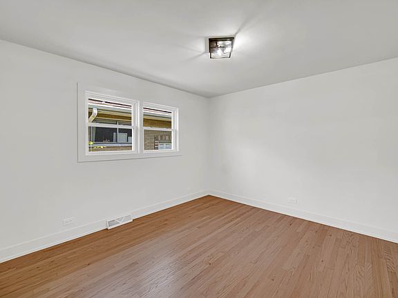 5th image of 8918 Kilpatrick Ave