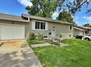 13936 Weir St, Omaha, NE 68137