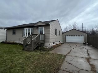 1932 E 31st St, Hibbing, MN 55746