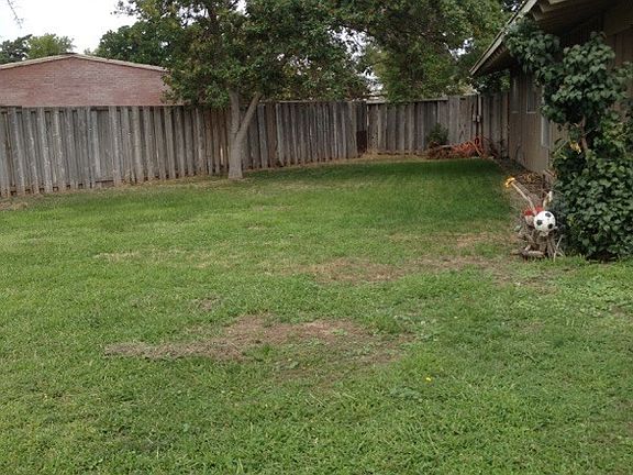 4th image of 221 Carswell Dr