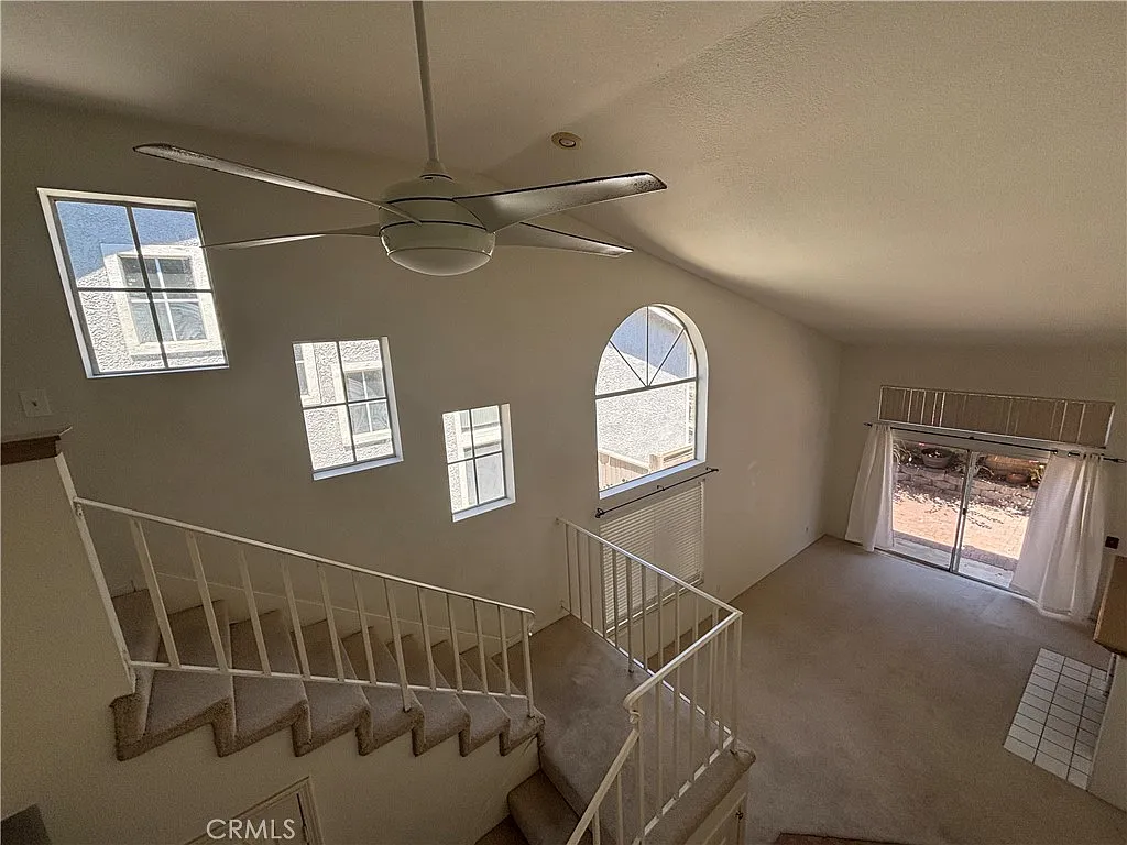 3 bed, 1792 sqft, $3,600 — Photo 3