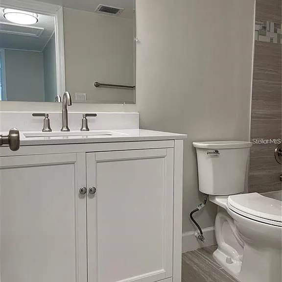 586 Orange Dr #118 — Photo 15