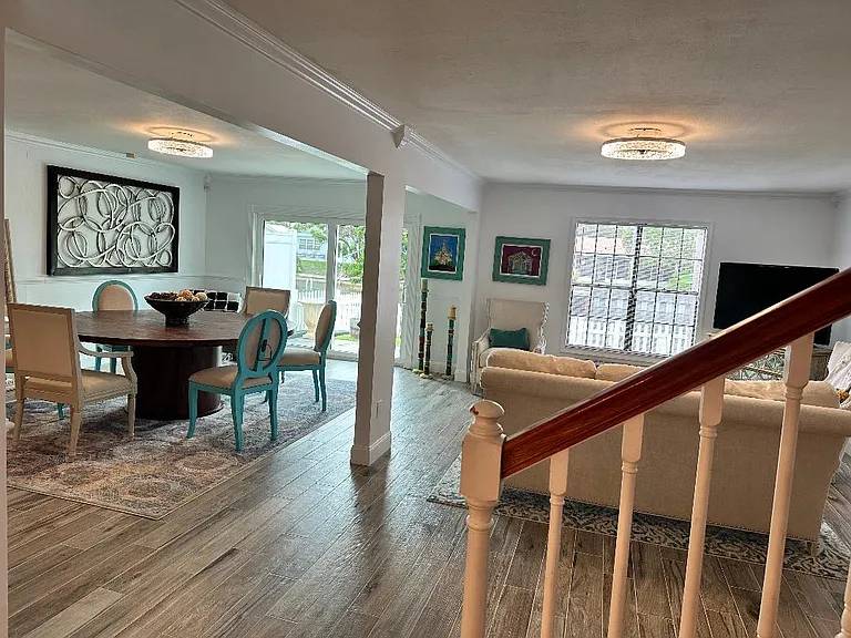 8733 Bay Pointe Dr — Photo 20