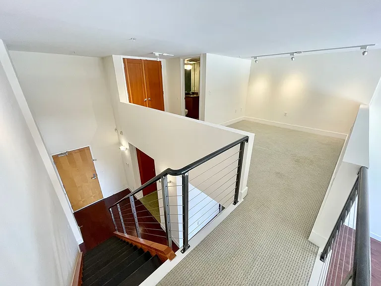 200 Townsend St #32 — Photo 10