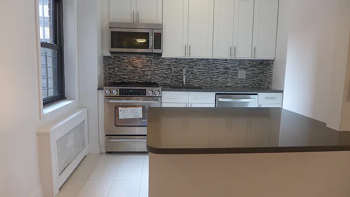 Rented by Stellar Management | media 5