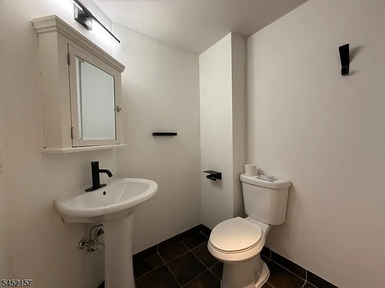 123-B Morris St #B — Photo 5