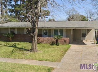 624 Azalea St, Port Allen, LA 70767