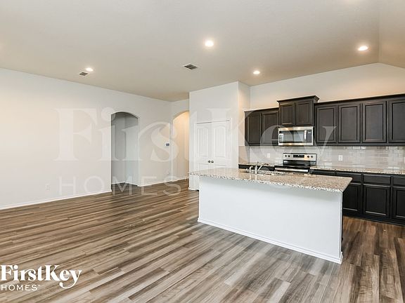 5th image of 3221 Tobago Rd