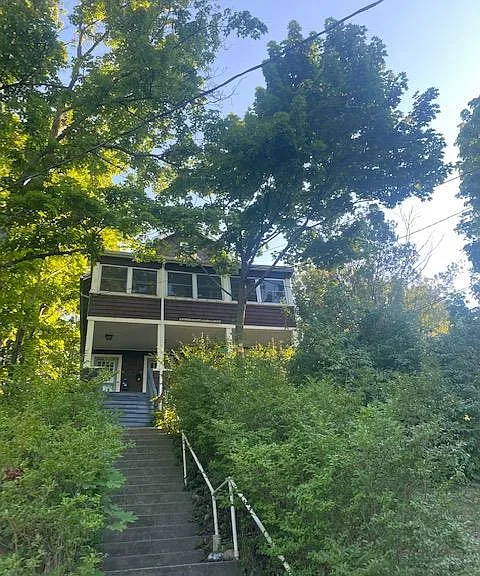 40 Madison St — Photo 1